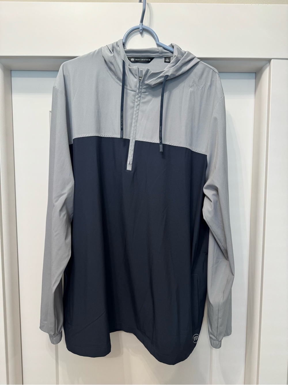 Men’s Travis Mathew Quarter Zip Hoodie Jacket - XXL - Navy/Gray